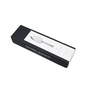 1.	Georg Jensen kagespade Bernadotte Collection i rustfrit stål med personlig gravering
2.	Kagespade fra Georg Jensen med riflede detaljer – mulighed for navn og dato
3.	Bernadotte kagespade i gaveæske – perfekt bryllupsgave med gravering
4.	Elegant kagespade i blankpoleret stål fra Georg Jensen Bernadotte-serien
5.	Georg Jensen kagespade med matchende kagekniv – personlig gravering muligt